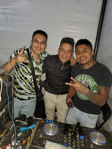 afrix 
flaco 
la sintonia